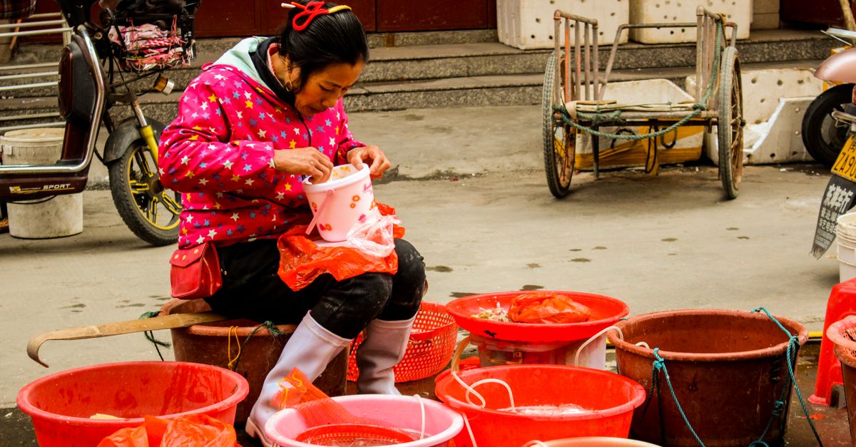 Salaire moyen en Chine : disparités régionales, secteurs et réalités de 2025