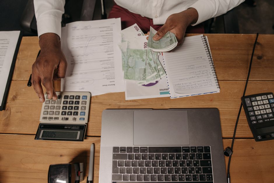 Compte pro en ligne pour une association : comment choisir ?