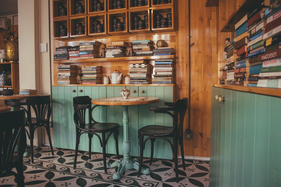 Ouvrir un salon de thé : matériel indispensable et checklist